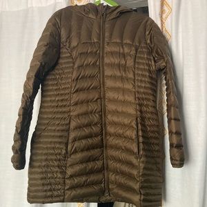 Eddie Bauer lightweight puffer